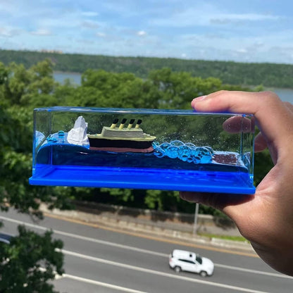 FurBlu Car Decorative Ship Liquid Motion (Titanic)
